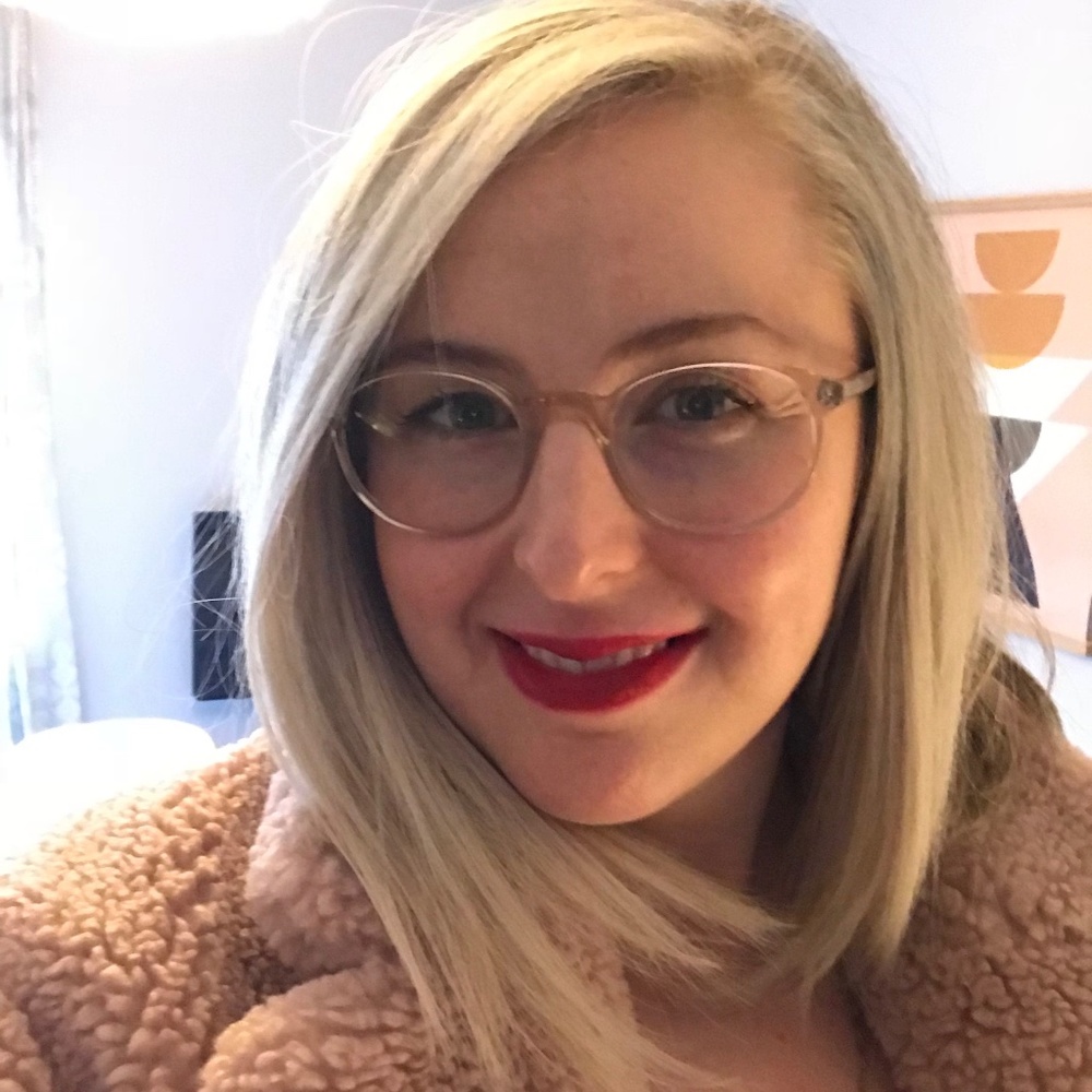 Meet your Posher, Danielle